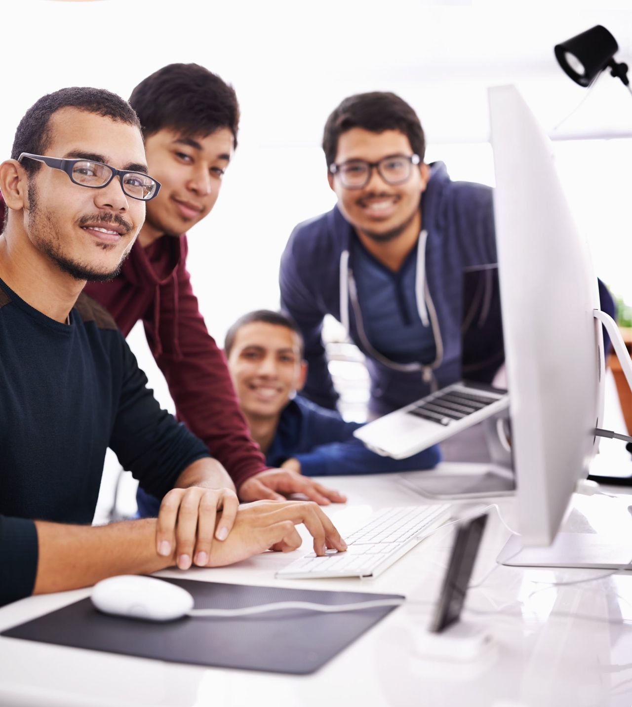 CALEDONIA-ENGLISH-CENTRE_grupo-estudiantes